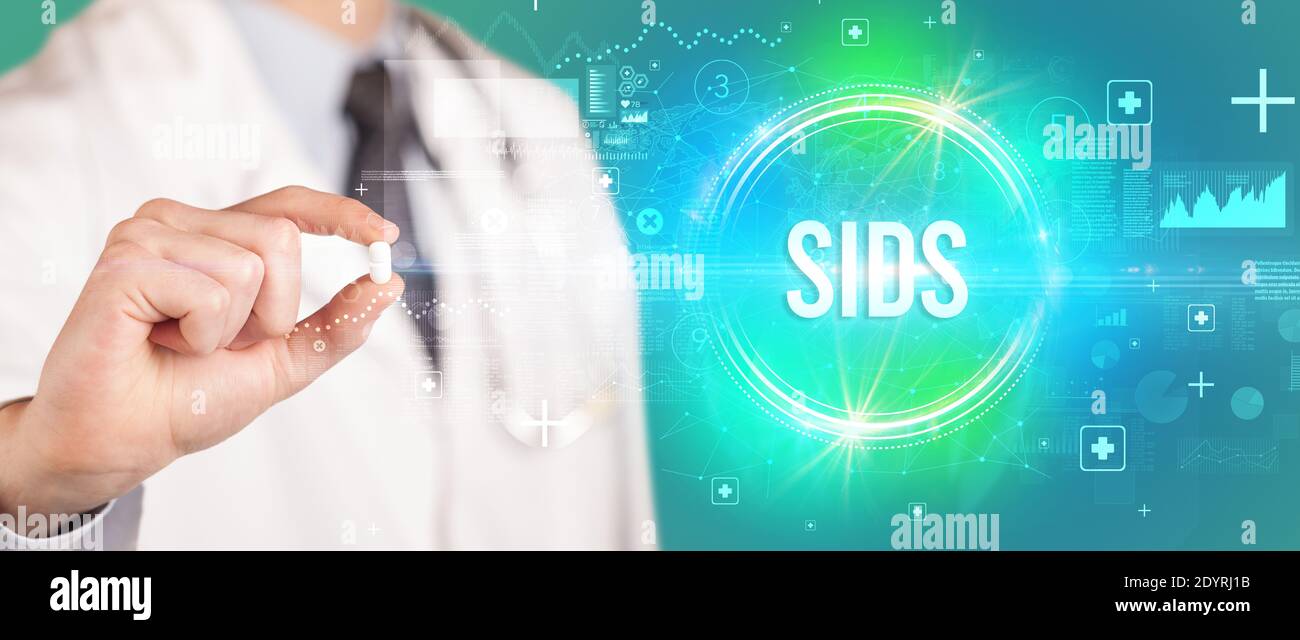 Primo piano di un medico che vi dà una pillola con abbreviazione SIDS, virologia concetto Foto Stock