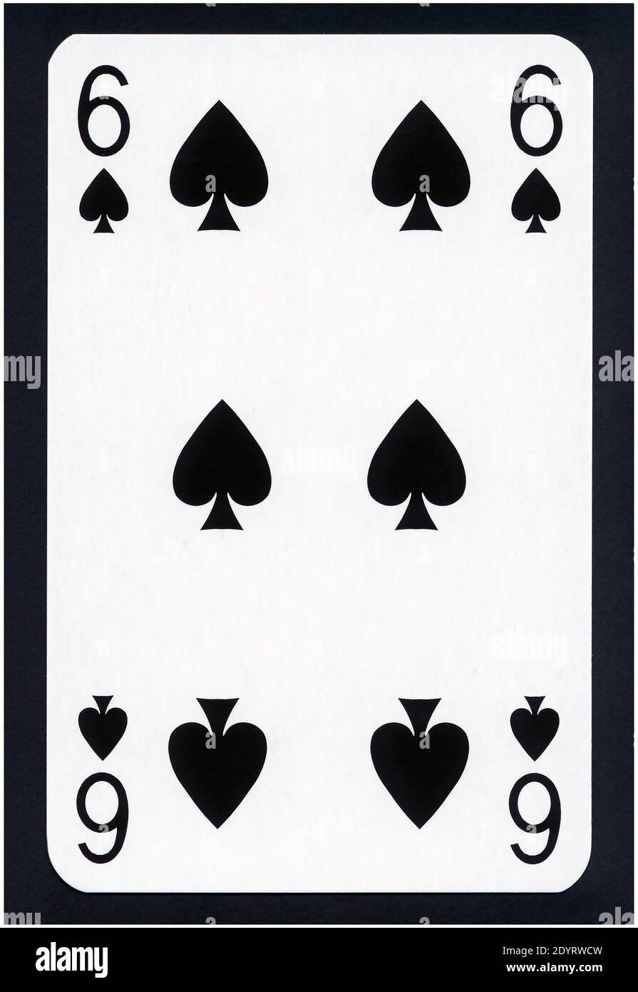 Carte da gioco di Spades vestito isolato su sfondo nero - alta qualità XXL. Foto Stock