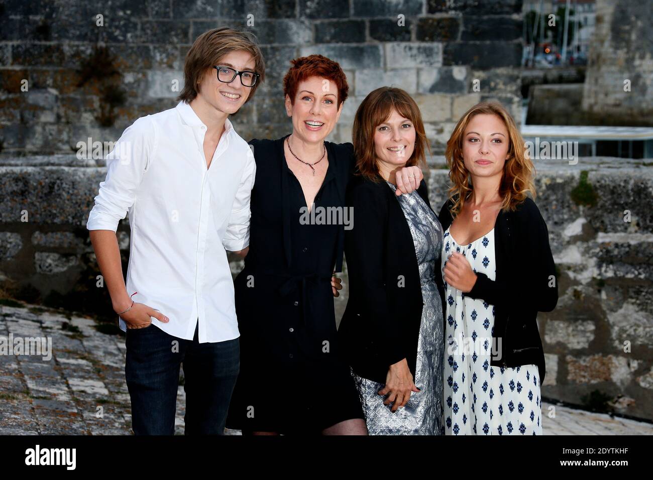 Cecilia Hornus, Dounia Coesens e il team di ' Plus belle la vie' che partecipano al 15 ° Festival della TV Fiction a la Rochelle, Francia occidentale il 13 settembre 2013. Foto di Patrick Bernard/ABACAPRESS.COM Foto Stock
