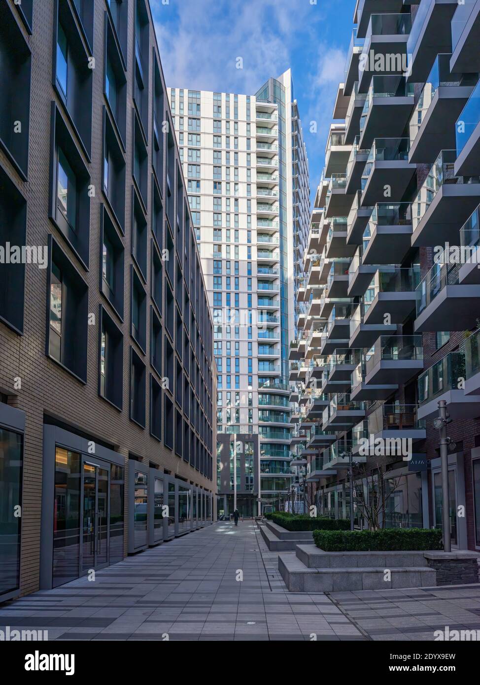 Nuovi appartamenti privati e condivisi costruiti su Goodman's Fields All'uscita di Leman Street ad Aldgate, al confine della East End e la città di Londra Foto Stock