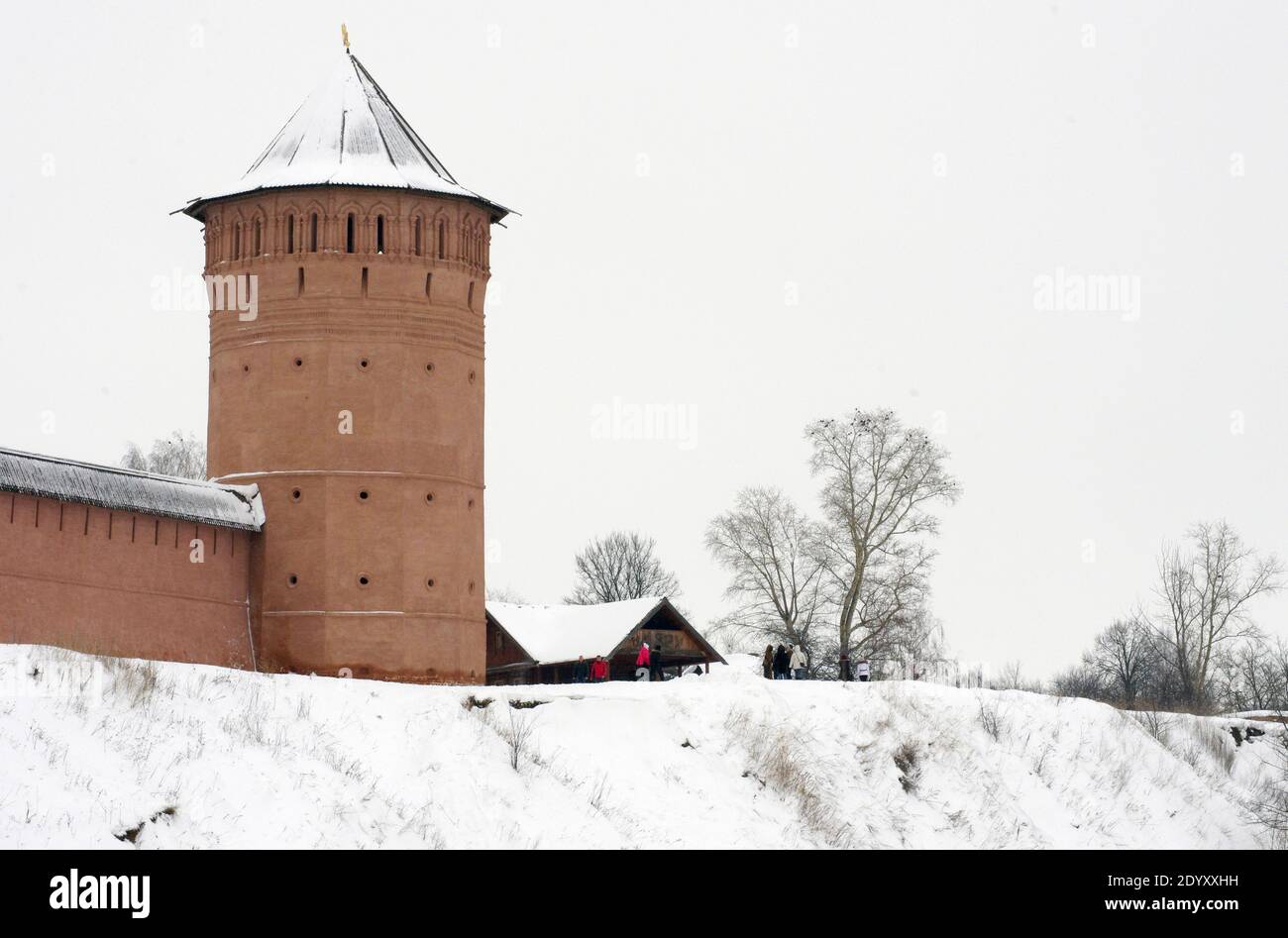 Muro di mattoni Monastero di Spaso-Evfimievsky nella città di Suzdal, Regione di Vladimir, Russia Foto Stock