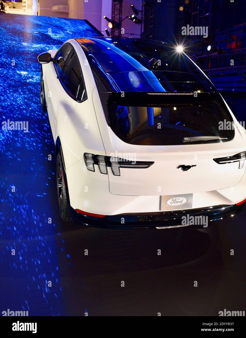 Veicolo prototipo completamente elettrico Ford Mustang Mach-e in esposizione alla fiera commerciale più grande del mondo CES di Las Vegas, NV, USA Foto Stock