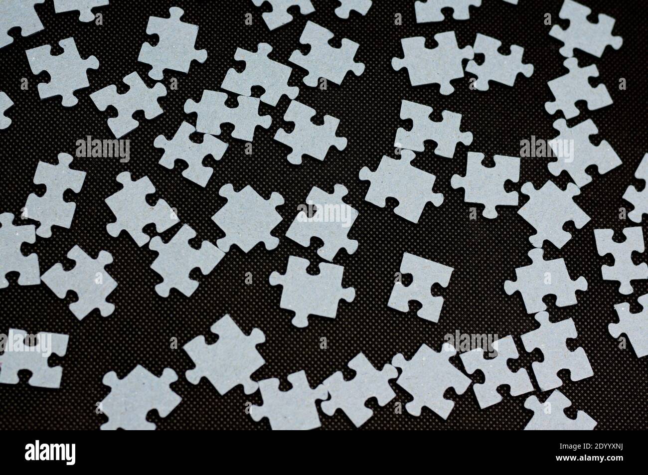 Puzzle su nero Foto Stock