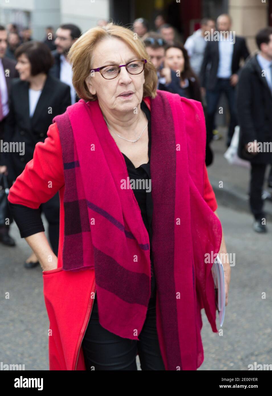 Ministro della riforma dello Stato e del decentramento Marylise Lebranchu visita Marsiglia quando il primo ministro Jean-Marc Ayrault ha annunciato più di 3 miliardi di euro per migliorare il trasporto a Marsiglia e dintorni, a Marsiglia, Francia il 8 novembre 2013 Foto di Guillaume Chagnard/ABACAPRESS.COM Foto Stock