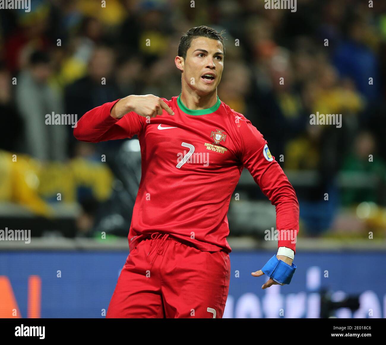 Cristiano Ronaldo, Portogallo, ha appena totalizzato il gol 2-2 durante la seconda partita di calcio giocata di qualificazione della Coppa del mondo FIFA 2014 tra portogallo e Svezia presso la Friends Arena di Solna, vicino Stoccolma, il 19 novembre 2013. Foto di Giuliano Bevilacqua/ABACAPRESS.COM Foto Stock