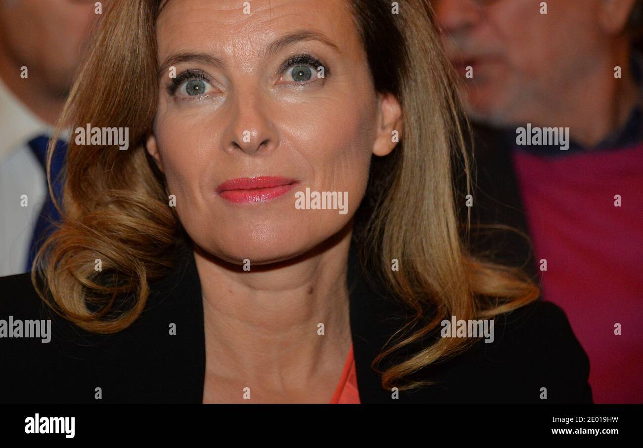 Valerie Trierweiler ha rappresentato il 22 novembre 2013, a Parigi, durante la cerimonia del 'Prix Danielle Mitterrand 2013'. Foto di Christian Liegi/ABACAPRESS.COM Foto Stock
