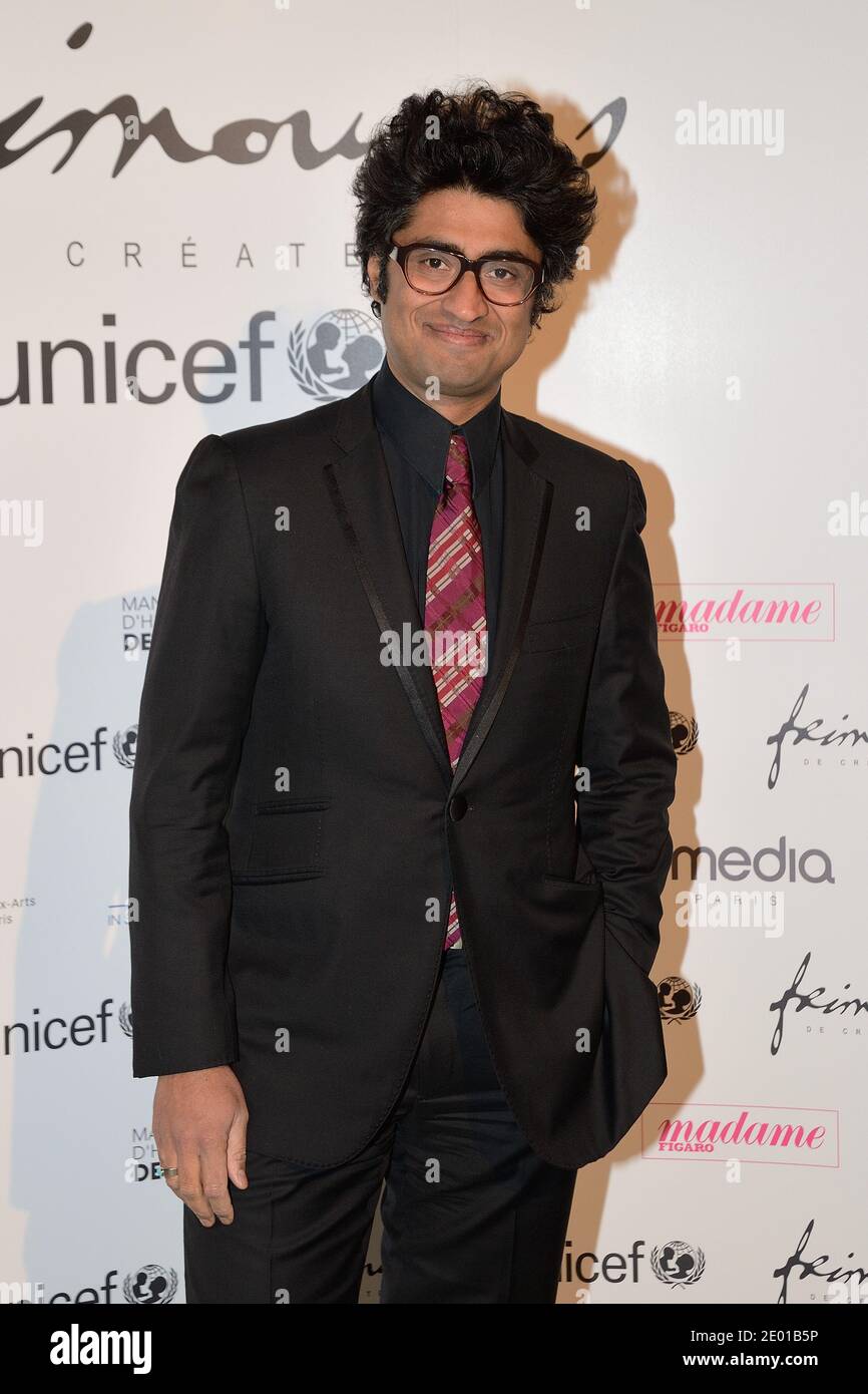 Sebastien Folin partecipa alla festa di apertura della mostra "Frimousses de Createurs 2013" dell'UNICEF, tenutasi al Petit Palais di Parigi, Francia il 25 novembre 2013. I 'piccoli volti' creati da famosi designer saranno messi all'asta il 2 dicembre a beneficio di donne e bambini in Darfur. Foto Nicolas Briquet/ABACAPRESS.COM Foto Stock