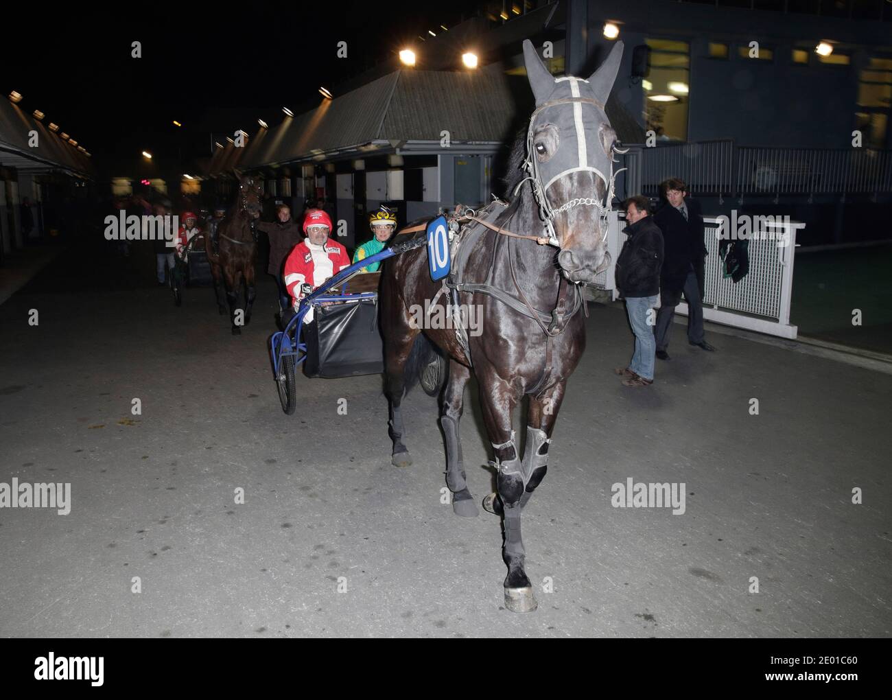 Guy Savoy partecipa alla festa 'Grand Prix d'Amerique J-60' all'Hippodrome de Vincennes, a Vincennes, Francia, il 26 novembre 2013. Foto Jerome Domine/ABACAPRESS.COM Foto Stock
