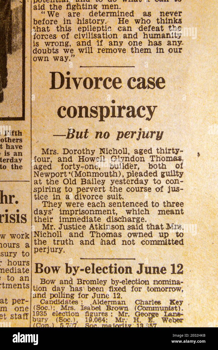 Articolo su uno strano caso di divorzio in cui entrambe le parti sono stati accusati di cospirazione, ma non pergiuria, quotidiano Daily Express (replica), 31 maggio 1940. Foto Stock