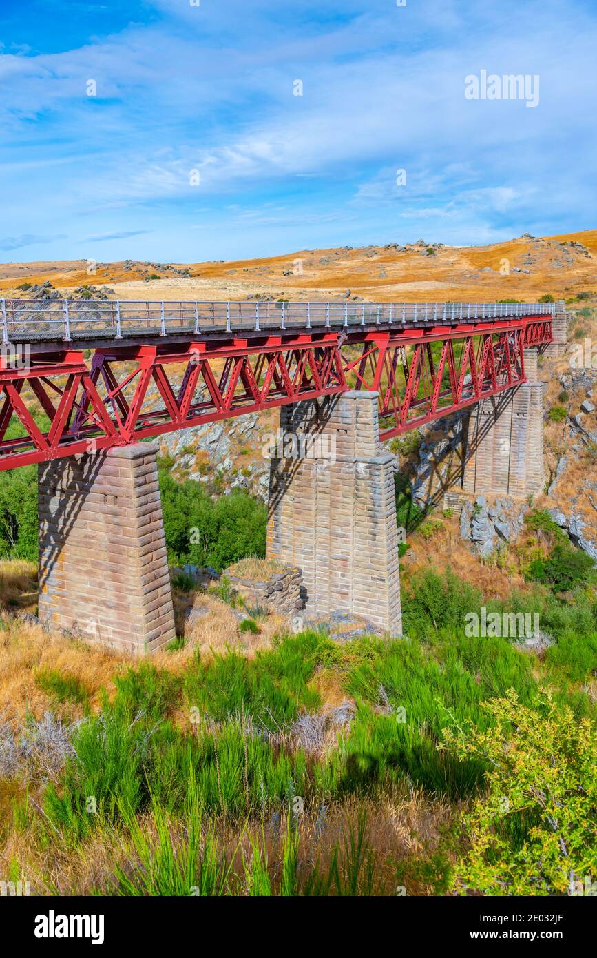 Viadotto di Poolburn alla pista ciclabile di Central Otago Railway a New Zelanda Foto Stock