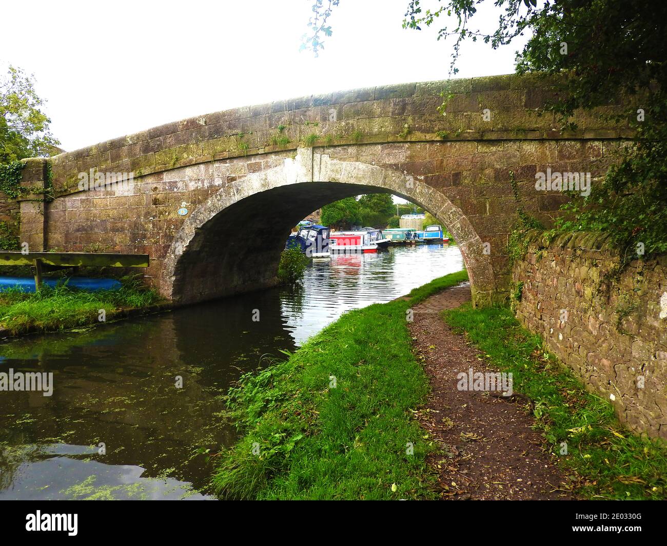 Un ponte sul canale di Lancaster nel 2020 Foto Stock