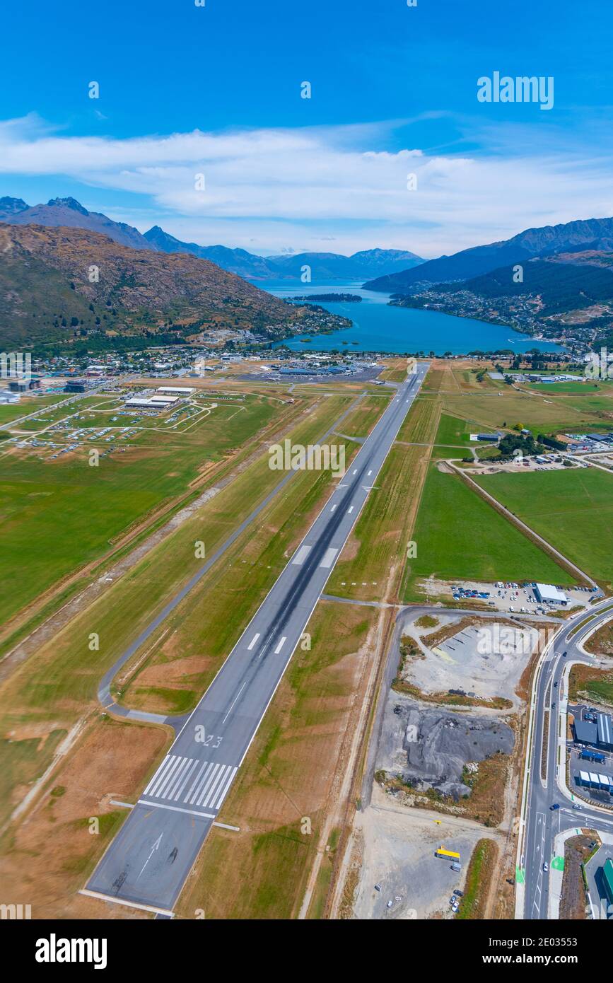 Veduta aerea dell'aeroporto di Queenstown, Nuova Zelanda Foto Stock