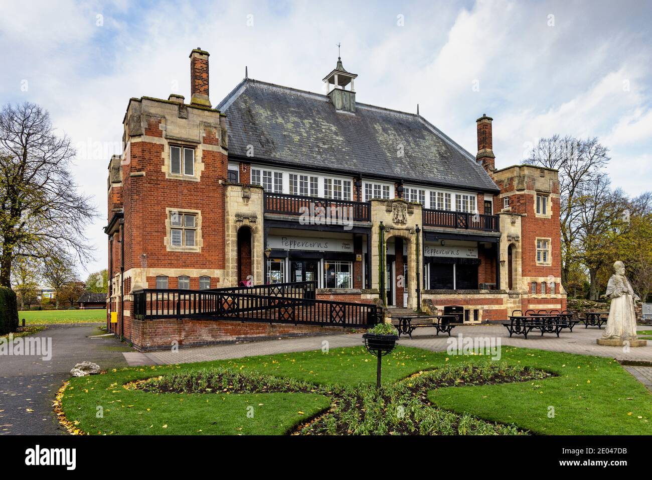 The Pavilion Cafe at Abbey Park, Leicester, Inghilterra, Regno Unito Foto Stock