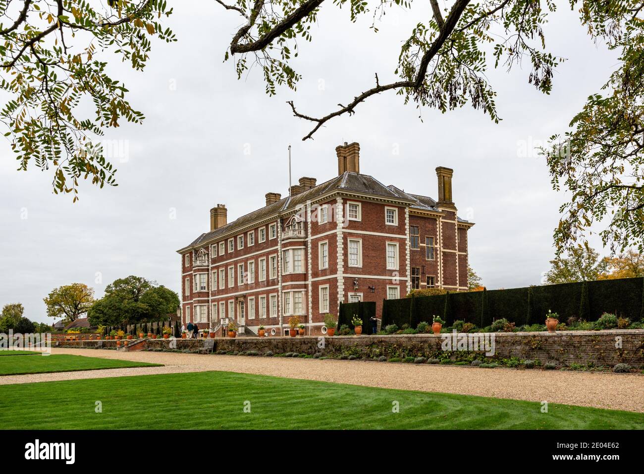 Ham House è una casa storica situata accanto al Tamigi a Ham, a sud di Richmond a Londra. Foto Stock