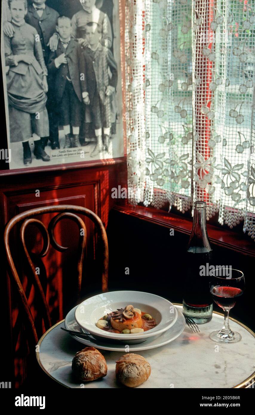 Lo chef francese Georges Blanc l'Ancienne Auberge ristorante a Vonnas, Francia. Foto Stock