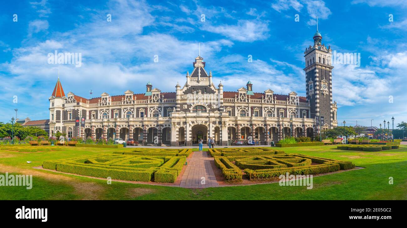 DUNEDIN, NUOVA ZELANDA, 24 GENNAIO 2020: Stazione ferroviaria a Dunedin, Nuova Zelanda Foto Stock