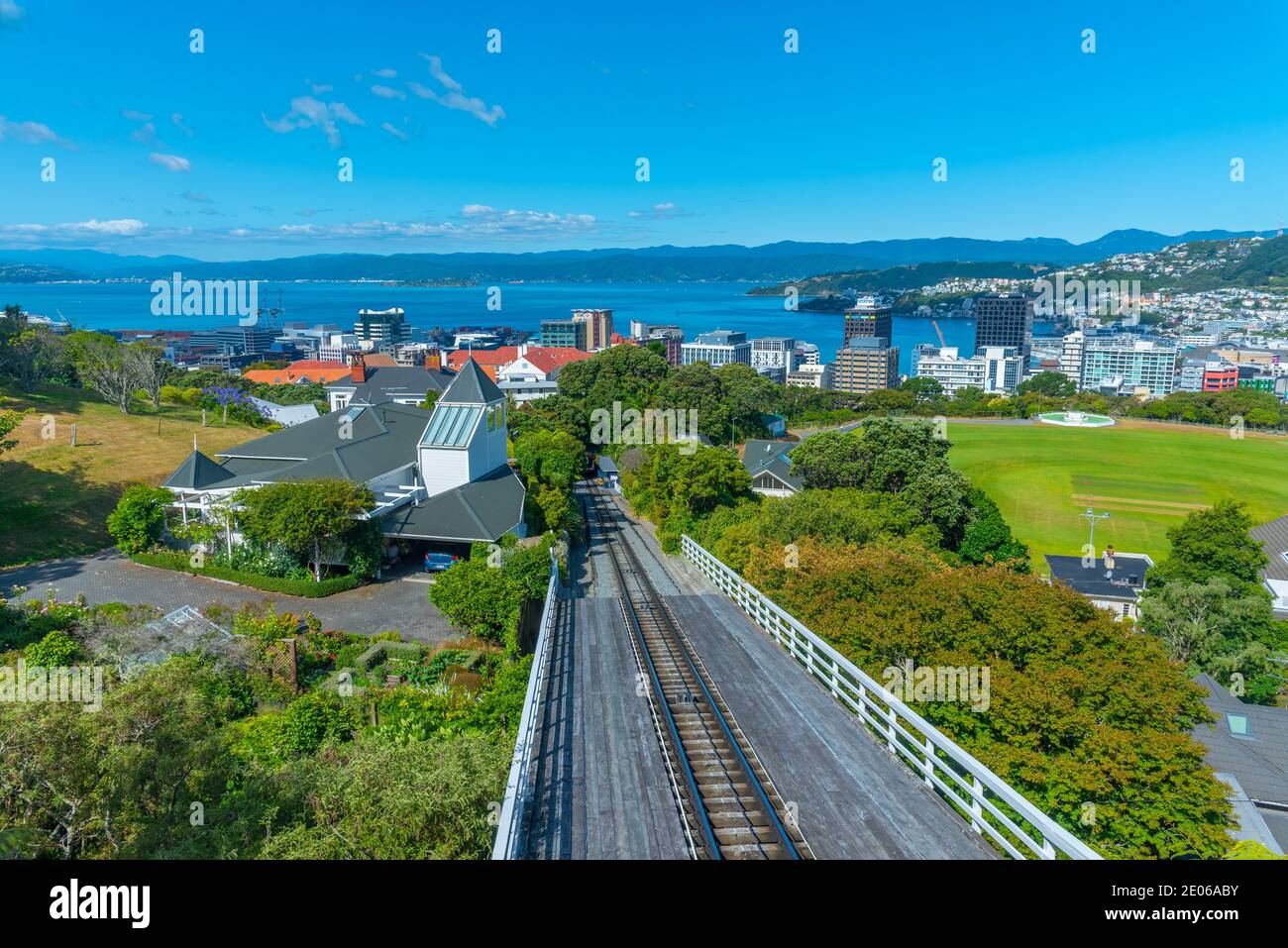 WELLINGTON, NUOVA ZELANDA, 9 FEBBRAIO 2020: Funivia sulla strada per i giardini botanici di Wellington, Nuova Zelanda Foto Stock