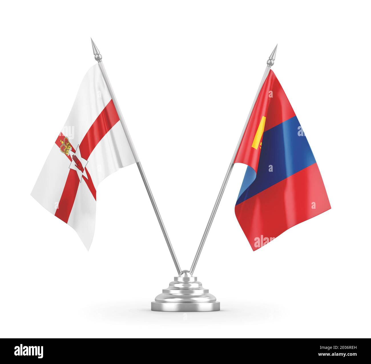 Bandiere da tavola della Mongolia e dell'Irlanda del Nord isolate su sfondo bianco Rendering 3D Foto Stock