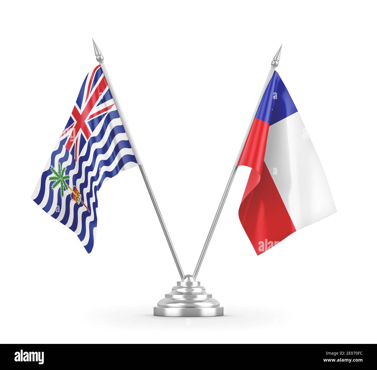 Bandiere da tavolo del Cile e del territorio britannico indiano isolate su bianco Rendering 3D di sfondo Foto Stock
