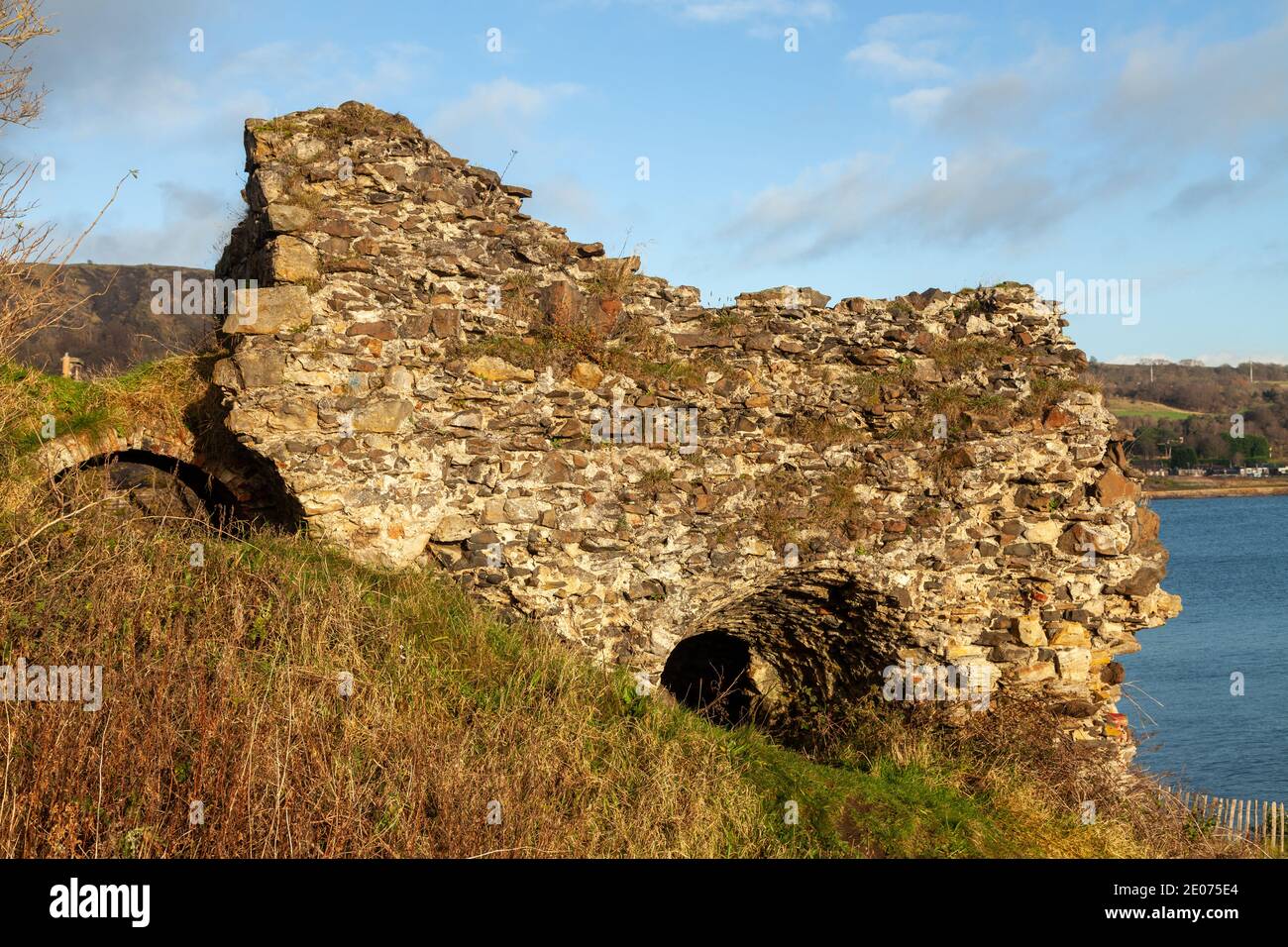 Il castello di burntisland in rovina sui lampi, Burntisland, Fife, Scozia Foto Stock