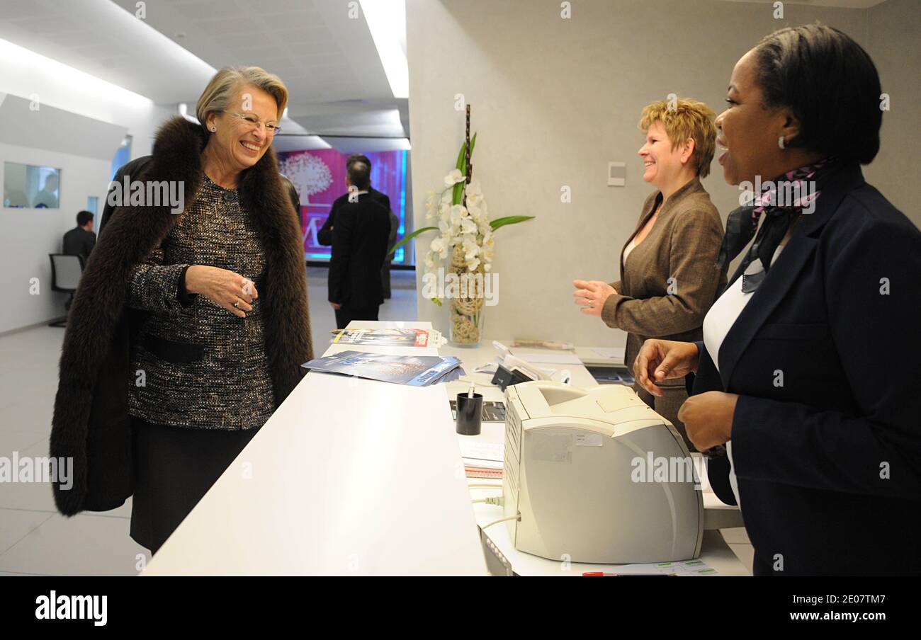 Michele Alliot-Marie arriva alla nuova sede UMP di Parigi, Francia, il 4 gennaio 2012. Foto di Giancarlo Gorassini/ABACAPRESS.COM Foto Stock