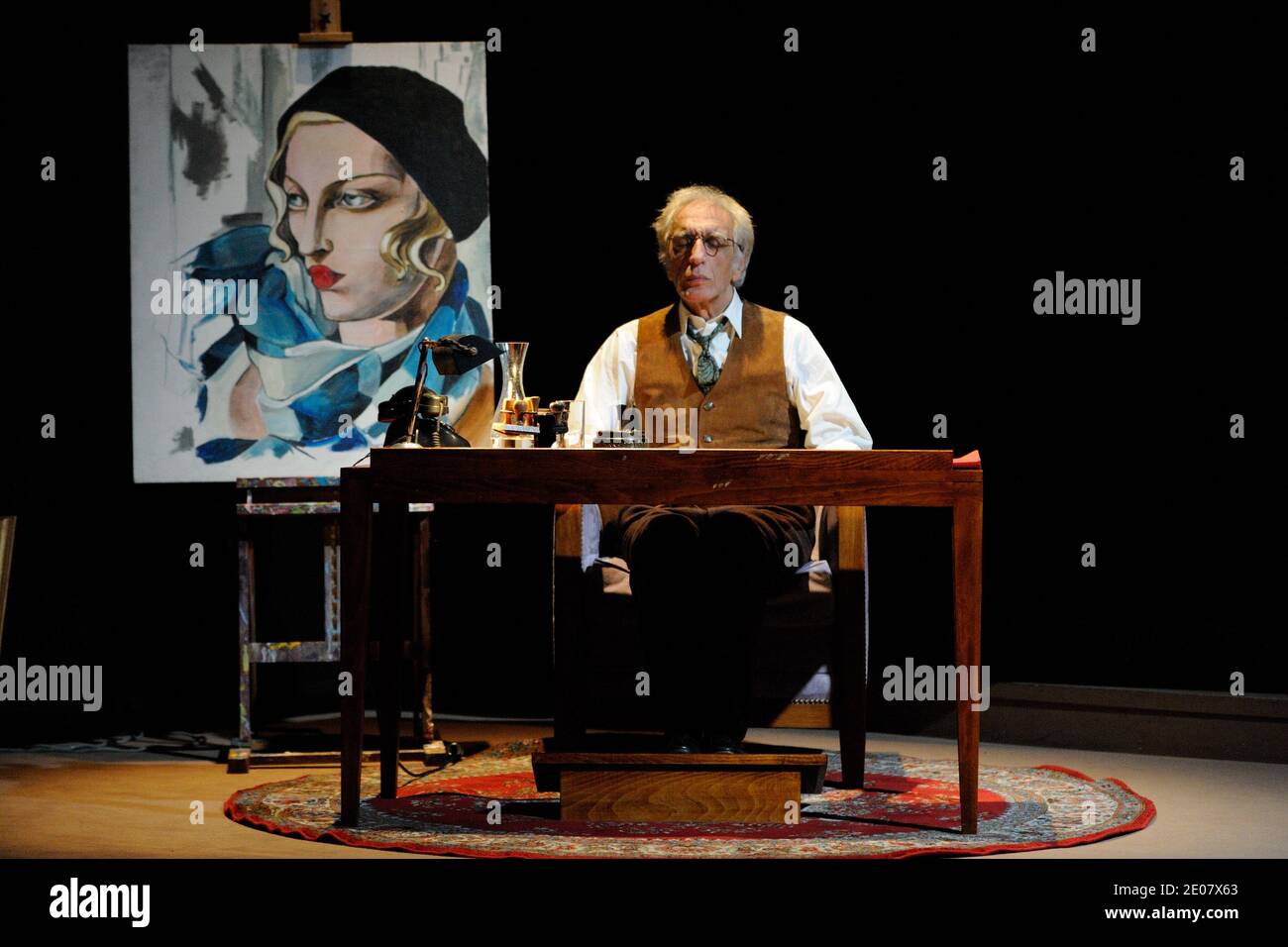 Gerard Darmon ha eseguito il nuovo spettacolo 'inconnu a cette adresse' al Teatro Antoine di Parigi, in Francia, il 6,2012 gennaio.Foto di Alban Wyters/ABACAPRESS.COM Foto Stock