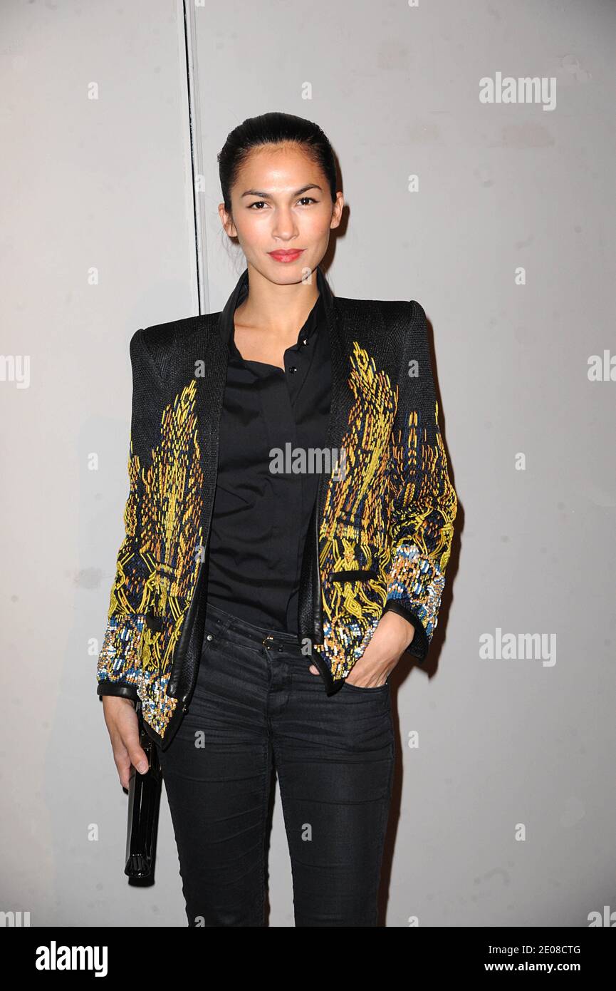 Elodie Yung al cocktail l'uomo Vogue a Sotheby's a Parigi, Francia, il 19 gennaio 2012 . Foto di Giancarlo Gorassini/ABACAPRESS.COM Foto Stock