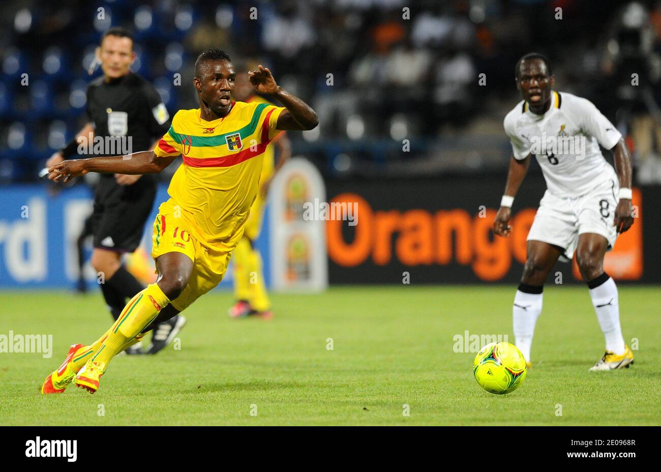 Mali's Modibo Maiga durante la partita di calcio della Coppa Africana delle Nazioni 2012, Ghana Vs Mali allo stadio Franceville in Gabon il 28 gennaio 2012. Il Ghana ha vinto 2-0. Foto di ABACAPRESS.COM Foto Stock