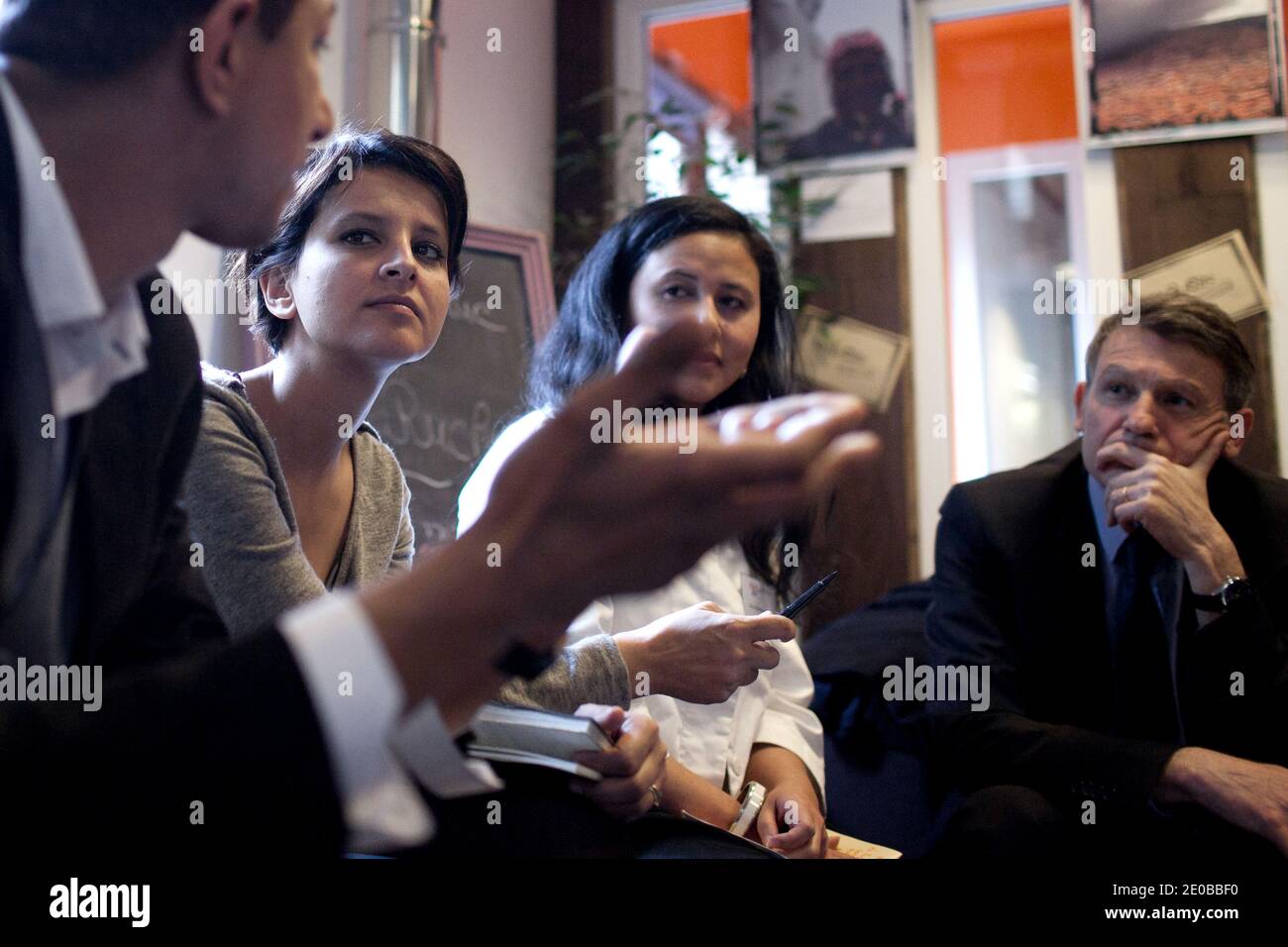 Vincent Peillon e Najat Vallaud-Belkacem prendono parte ad un seminario di imprenditori innovatori, a Parigi, in Francia, il 19 marzo 2012. Foto di Stephane Lemouton/ABACAPRESS.COM. Foto Stock