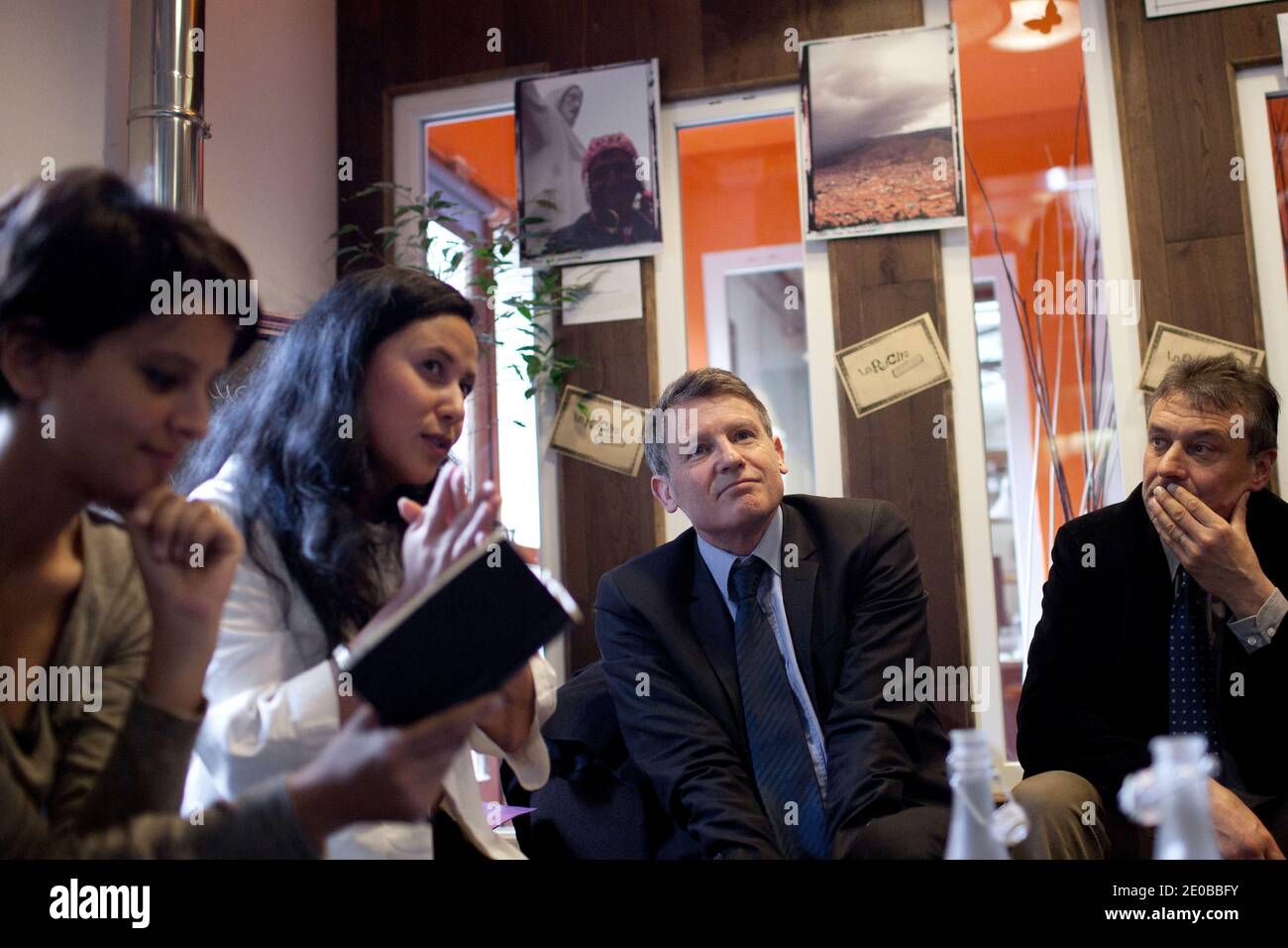 Vincent Peillon e Najat Vallaud-Belkacem prendono parte ad un seminario di imprenditori innovatori, a Parigi, in Francia, il 19 marzo 2012. Foto di Stephane Lemouton/ABACAPRESS.COM. Foto Stock