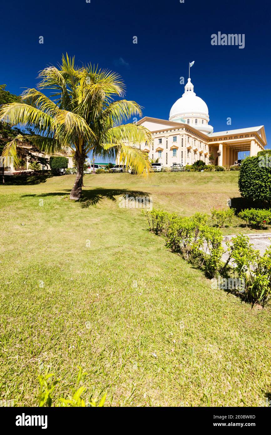 Edificio principale di Palau capitale Nazionale, Ngerulmud, Melekeok, Isola di Babeldaob, Palau, Micronesia, Oceania Foto Stock