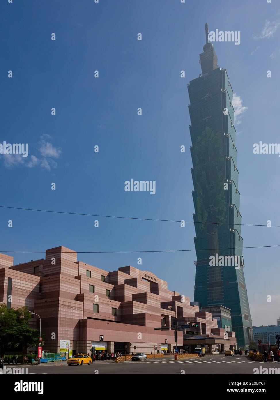 Taipei, 6 SETTEMBRE 2012 - pomeriggio vista soleggiata di Taipei 101 Foto Stock