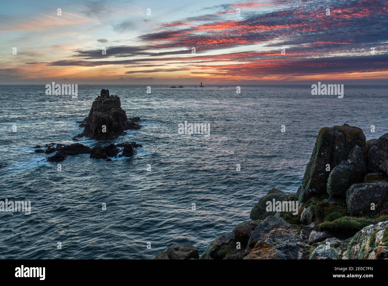 Land's End tramonto; Cornovaglia; Regno Unito Foto Stock