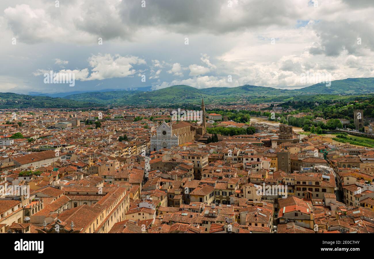 Europa, Italia, Firenze, Toscana. Paesaggio cittadino di Floerence con cupola. Splendida città mediterrana in toscana, Italia. Foto Stock