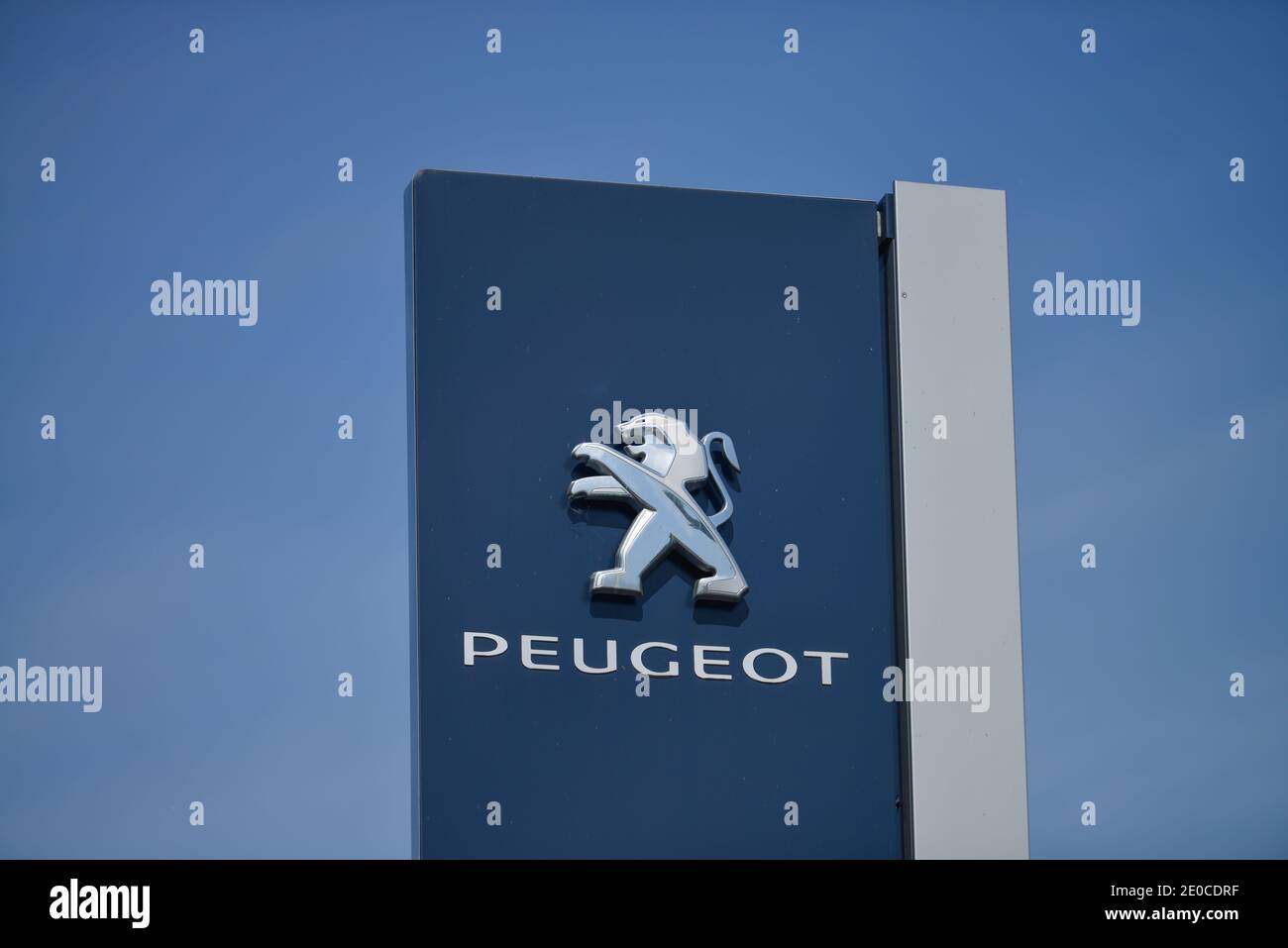 Logo Peugeot, Friedrichshain, Berlino, Germania Foto Stock