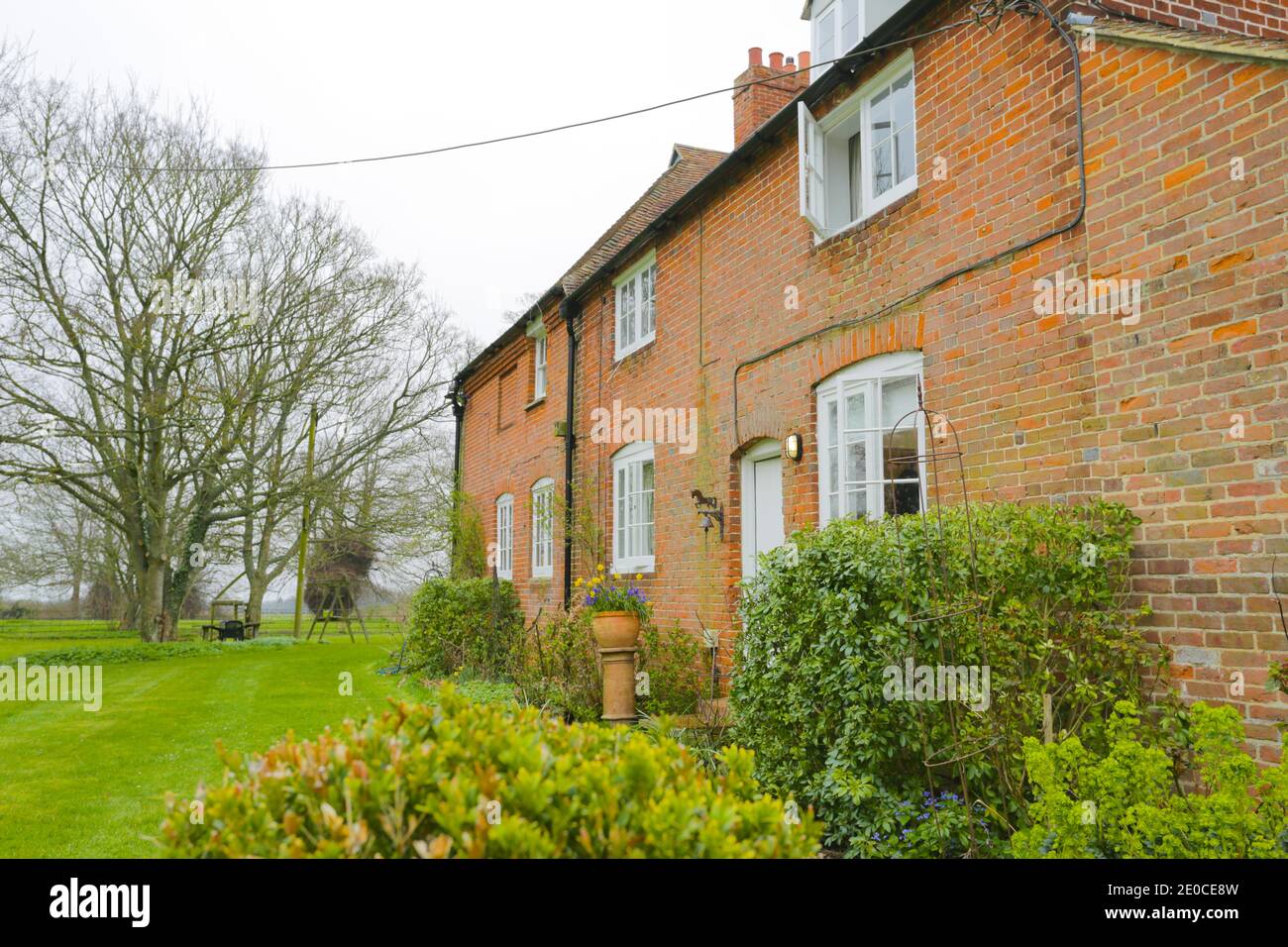 Cottage inglese tradizionale Foto Stock