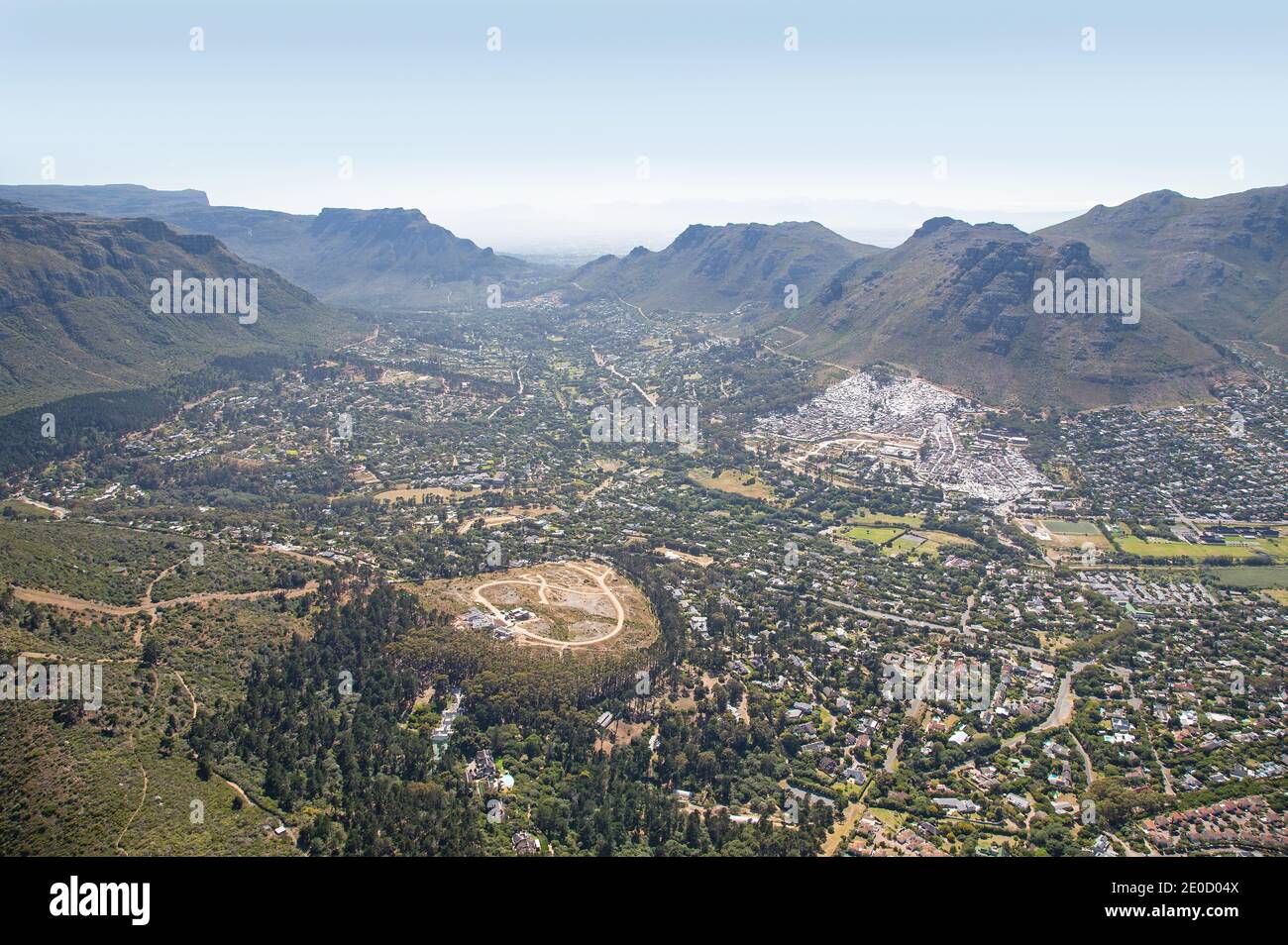 Città del Capo, Capo Occidentale, Sud Africa - 12.22.2020: Foto aerea di Hout Bay Foto Stock