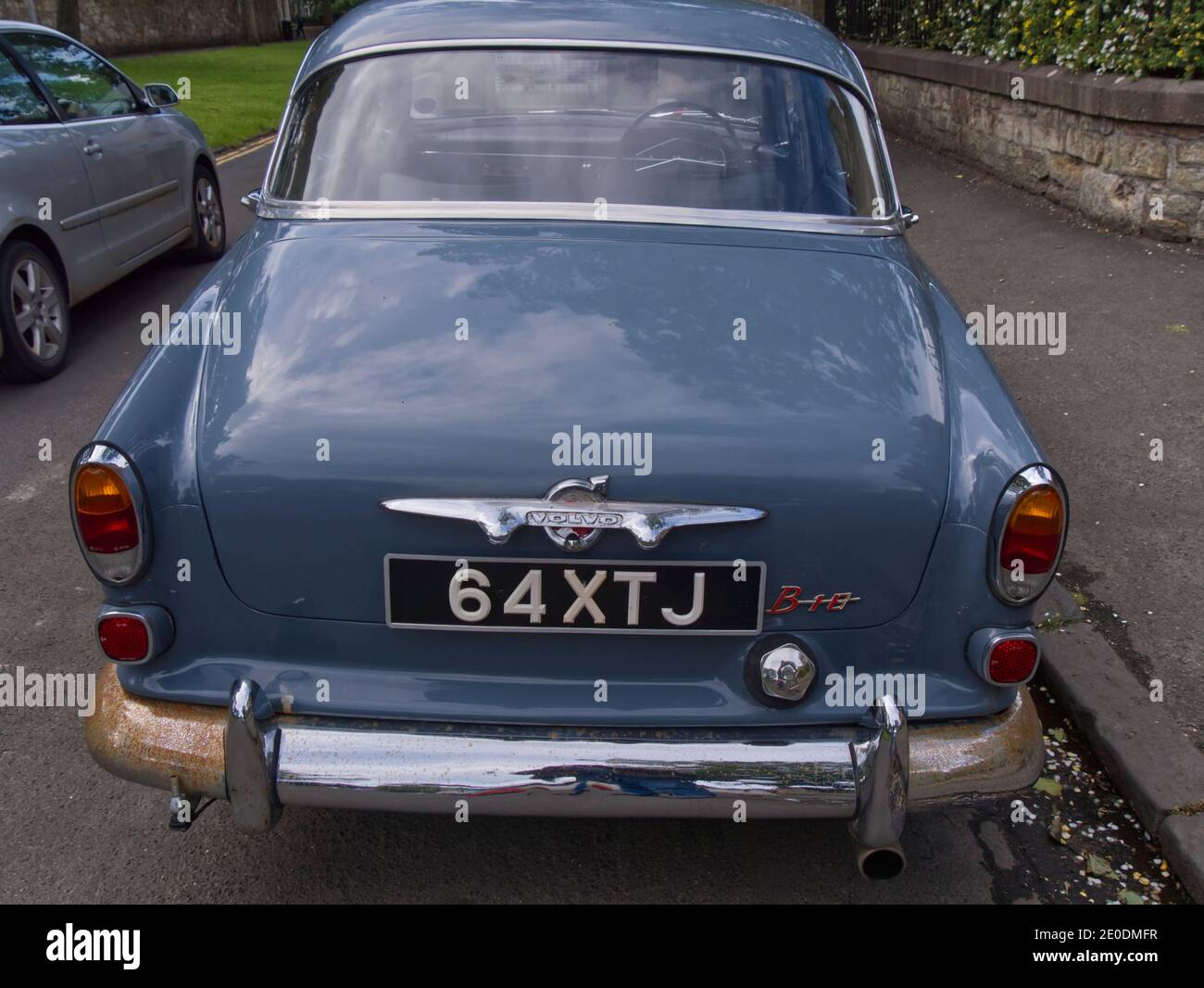 Posteriore della classica Volvo B-18 122s auto, visto a St Andrews, Fife, Scozia Foto Stock
