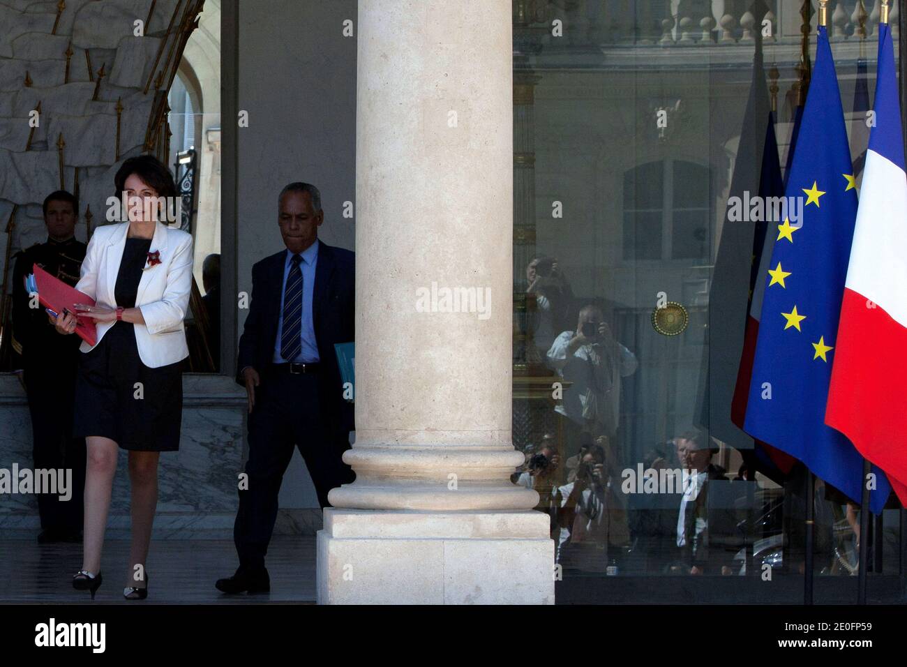 Il ministro francese della Sanità Marisol Touraine lascia il palazzo presidenziale Elysee dopo la riunione settimanale del gabinetto a Parigi, in Francia, il 30 maggio 2012. Foto di Stephane Lemouton/ABACAPRESS.COM Foto Stock