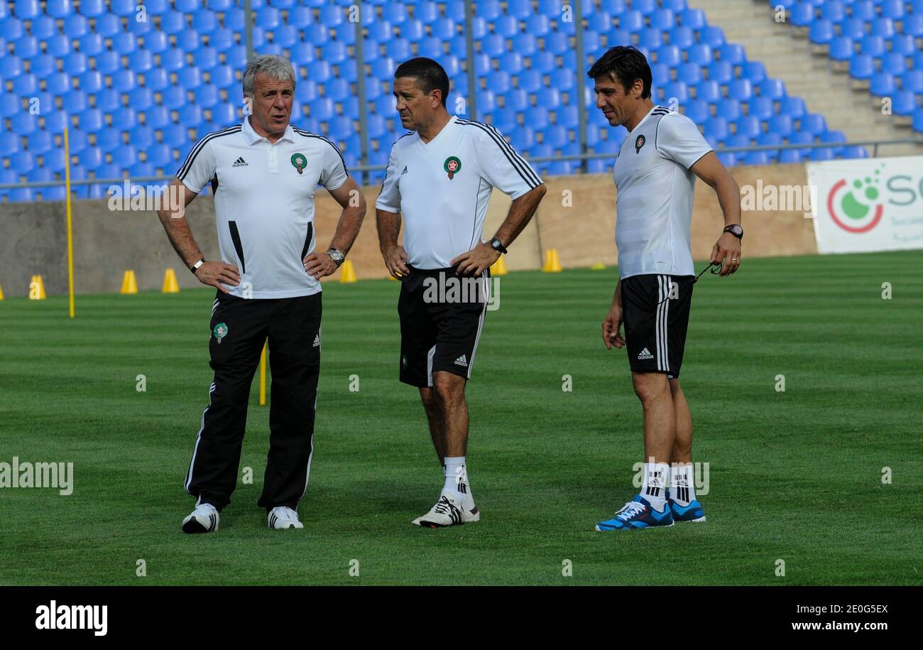 Eric Gerets, allenatore di squadra marocchino, guarda durante la partita di qualificazione della sua squadra per la Coppa del mondo 2014 contro la Costa d'Avorio, a Marrakech, Marocco, il 9 giugno 2012. Foto di William Stevens/ABACAPRESS.COM Foto Stock