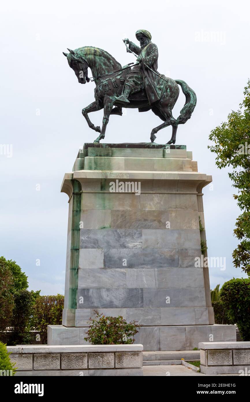 Kavala, Grecia - 04 maggio 2019: Equestre di bronzo di Muhammed Ali Pasha a Kavala, Grecia. Foto Stock