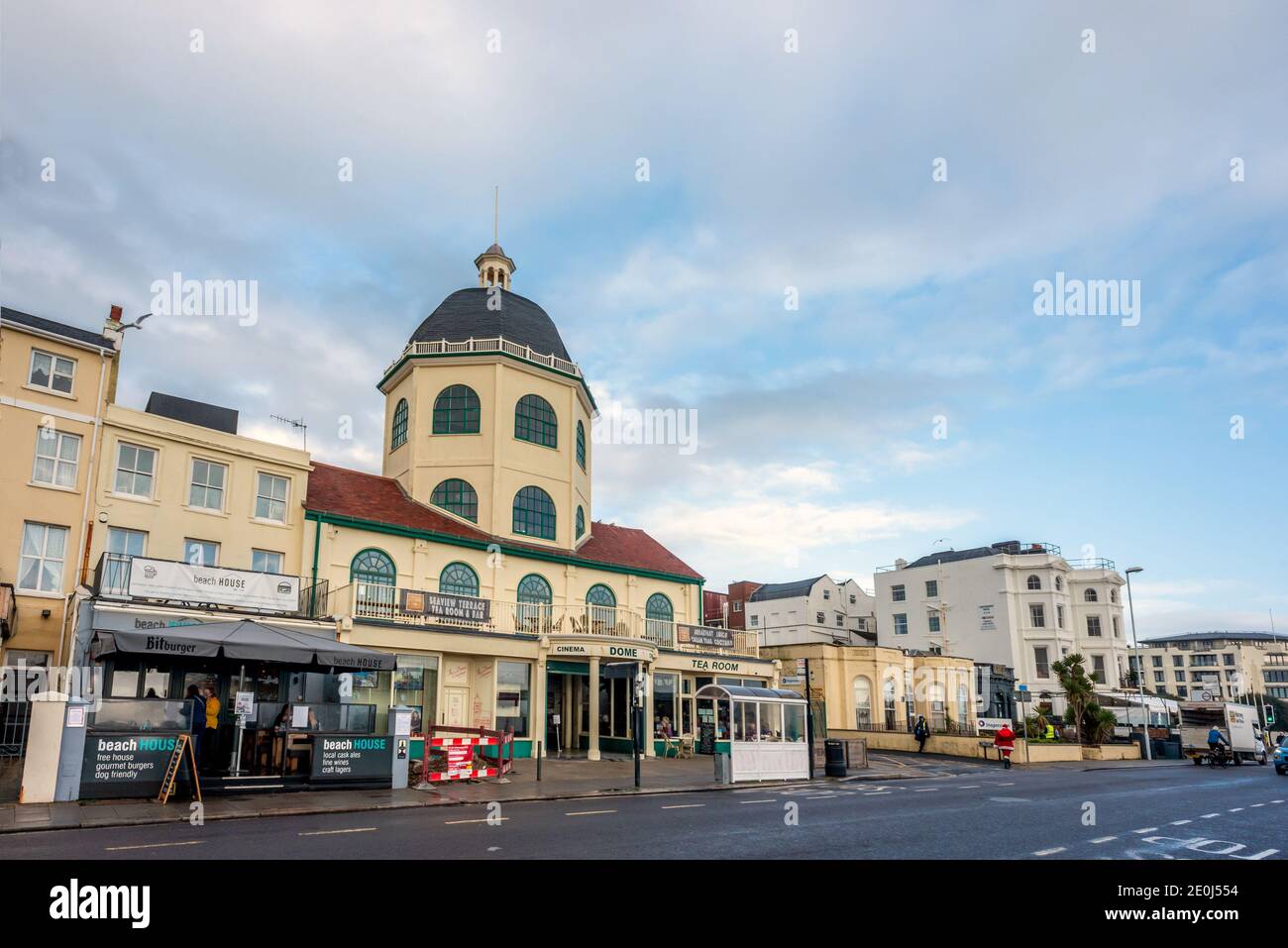 Worthing, 11 dicembre 2020: Il cinema Dome Foto Stock