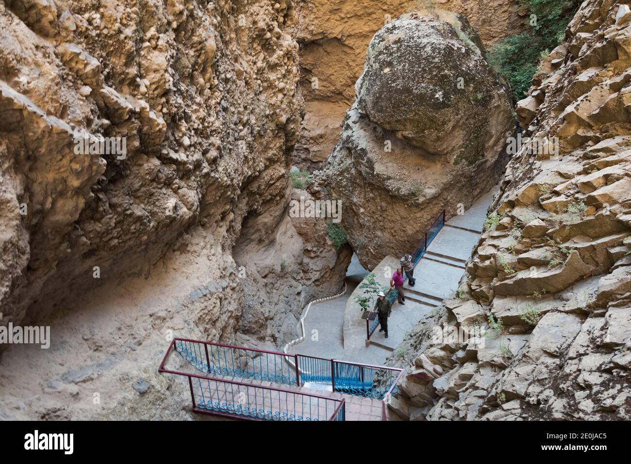 Ashabi-Kahf, un santuario in una grotta naturale della montagna, Nakhchivan, Repubblica autonoma di Nakhchivan, un exclave di Azerbaigian Foto Stock