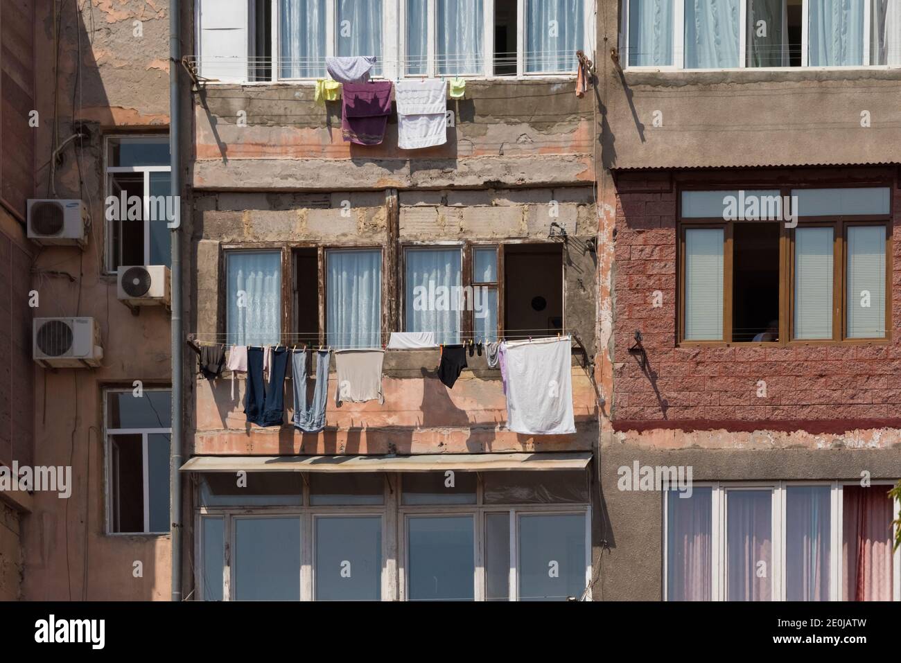 Vecchia casa residenziale nella città vecchia, Yerevan, Armenia Foto Stock