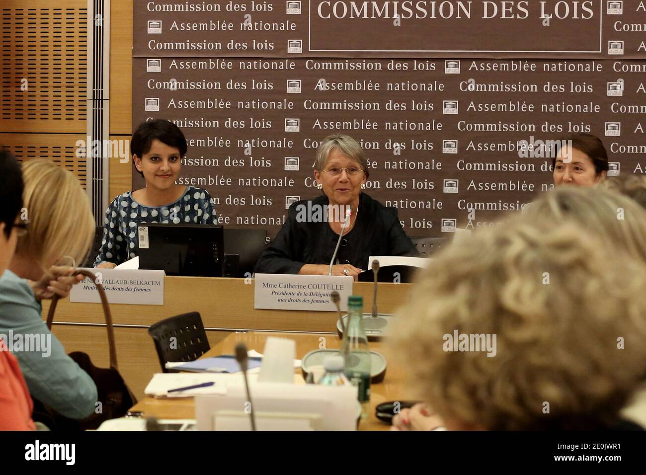 Najat Vallaud-Belkacem, ministro francese dei diritti della donna, partecipa ad un'audizione all'Assemblea nazionale, a Parigi, in Francia, il 18 luglio 2012. Foto di Stephane Lemouton/ABACAPRESS.COM Foto Stock