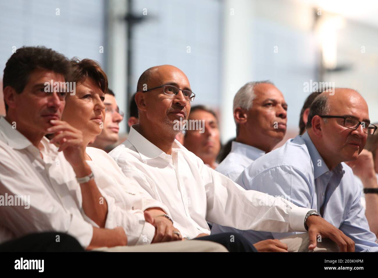 Primo segretario nazionale dell'Europa Ecologie-Les Verts Partito Verde Pascal Durand, numero 2 del Partito Socialista Harlem Desir, Partito Socialista (PS) primo segretario Martine Aubry, Il ministro francese dell'Economia e delle Finanze Pierre Moscovici e il ministro francese dei territori d'oltremare Victorin Lurel sono raffigurati durante il secondo giorno dell'annuale Summer University (Universites d'ete) del Partito Socialista Francese (PS) a la Rochelle, nella Francia sud-occidentale, il 25 agosto 2012. Foto di Stephane Lemouton/ABACAPRESS.COM. Foto Stock
