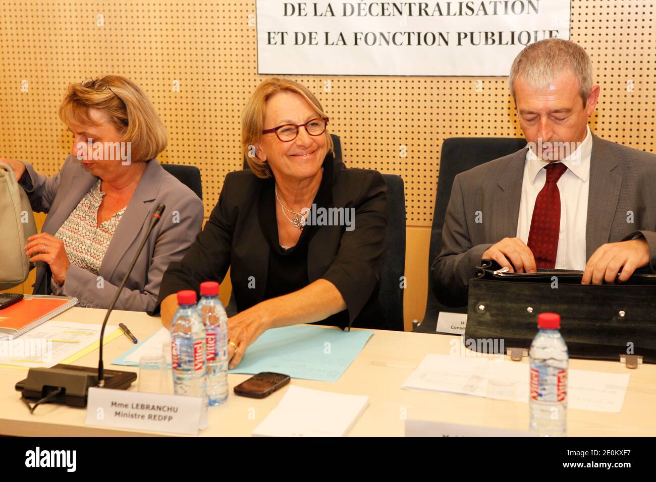 Ministro francese per la riforma dello Stato, il decentramento e la pubblica amministrazione, Marylise Lebranchu ha incontrato i rappresentanti sindacali della funzione civile al Consiglio economico, sociale e ambientale di Parigi il 4 settembre 2012 . Foto di Andrey Poree/ABACAPRESS.COM Foto Stock