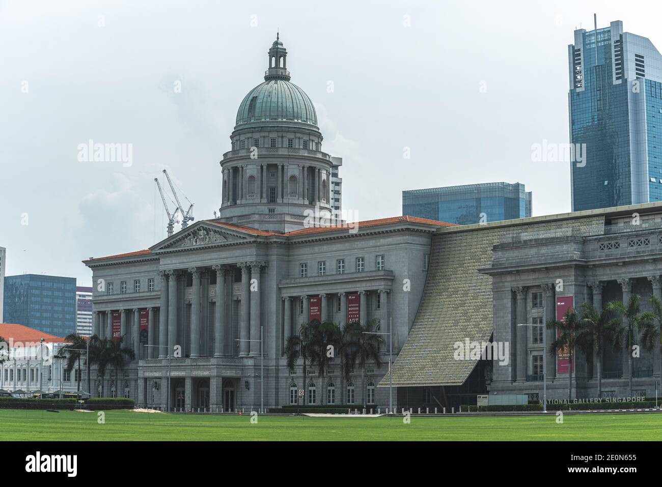 Padang / Singapore - Maggio 21 2018: Museo Singapore con cupola e ingresso principale Foto Stock