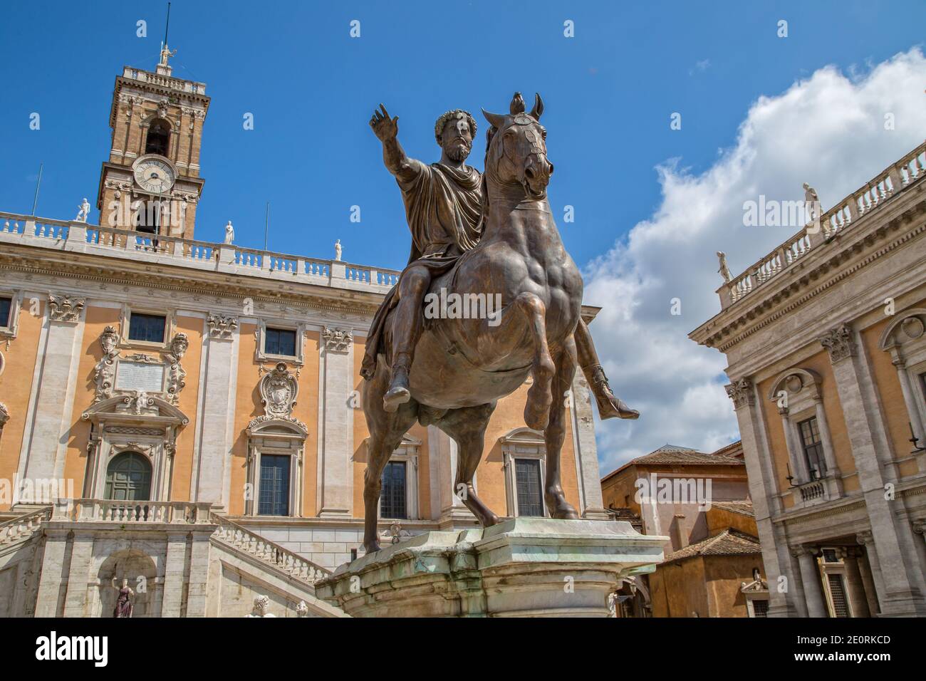 Statua di Marco Aurelio sul Campidoglio. La statua equestre di Marco Aurelio di fronte al Palazzo Senatoriale, Roma, Italia Foto Stock