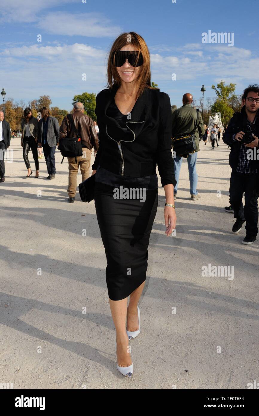 Carine Roitfeld arriva alla mostra Primavera-Estate 2013 della collezione Ready-to-Wear di Chloe a Parigi, Francia, il 1° ottobre 2012. Foto di Alban Wyters/ABACAPRESS.COM Foto Stock